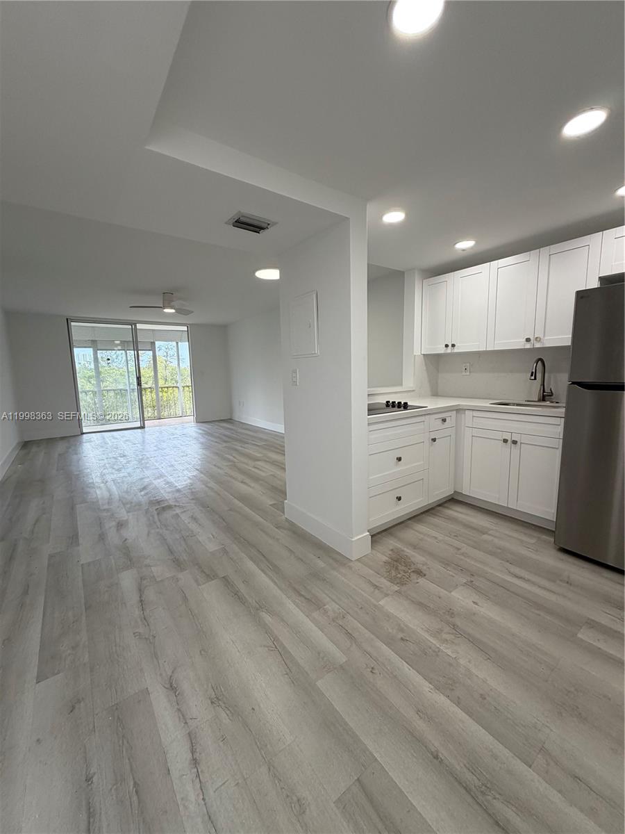 POINT EAST SEC III CONDO - Residential