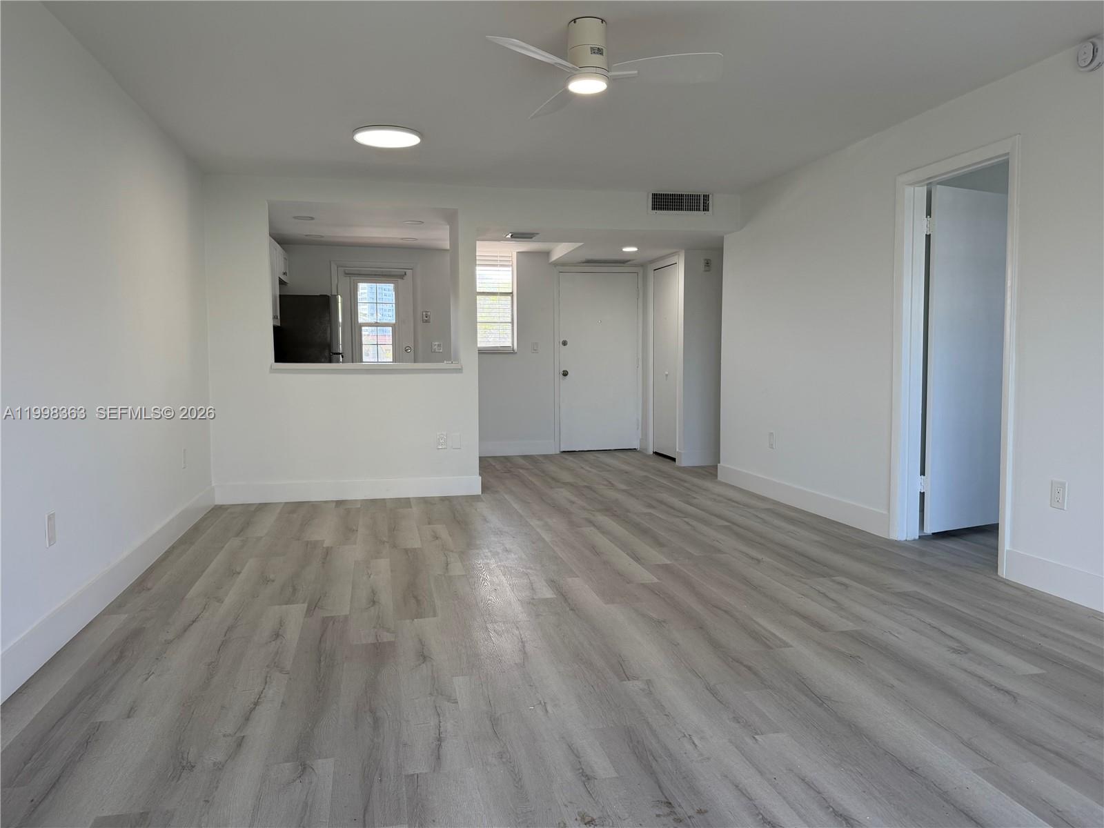 POINT EAST SEC III CONDO - Residential