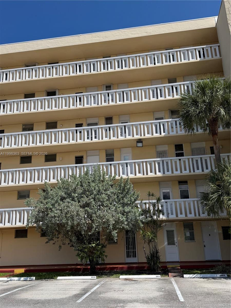 POINT EAST SEC III CONDO - Residential