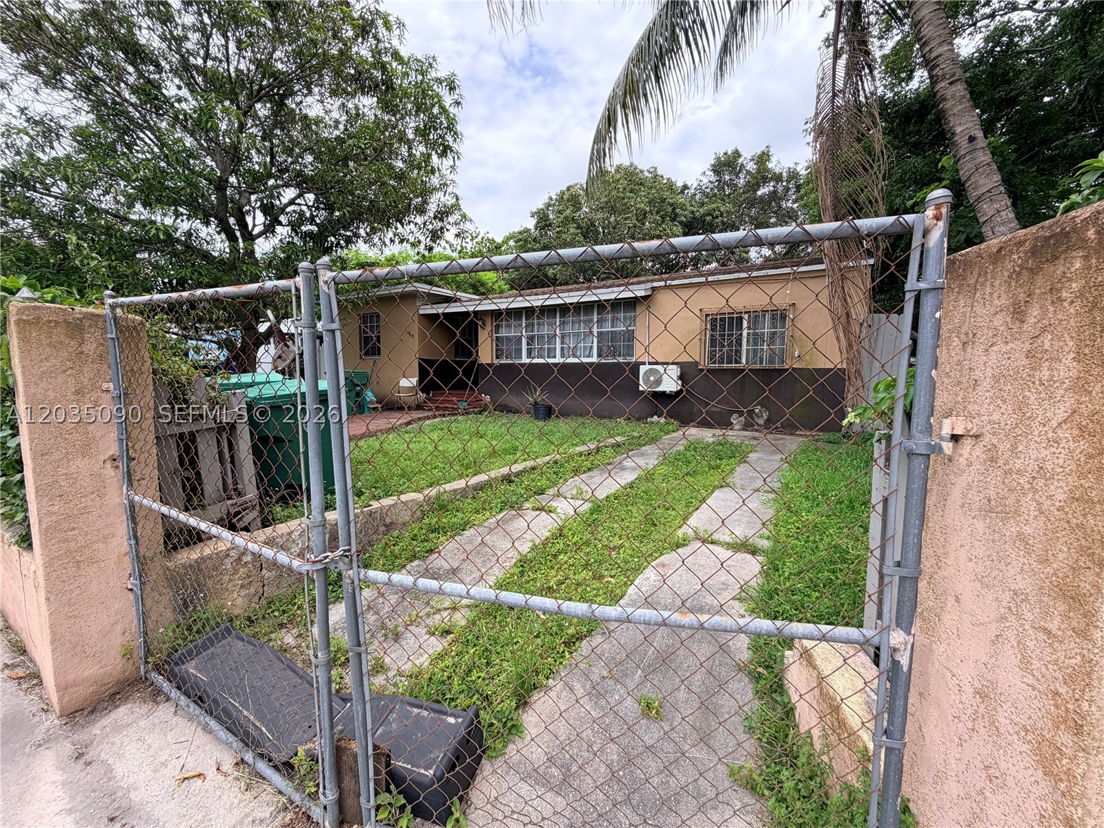 BRUCE TERRACE - Residential