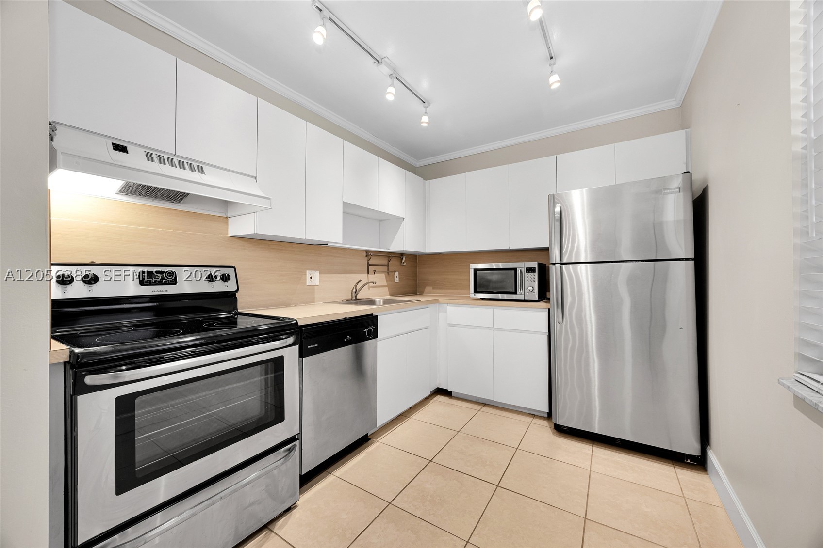 SUNRISE POINT CONDO BLDG - Residential