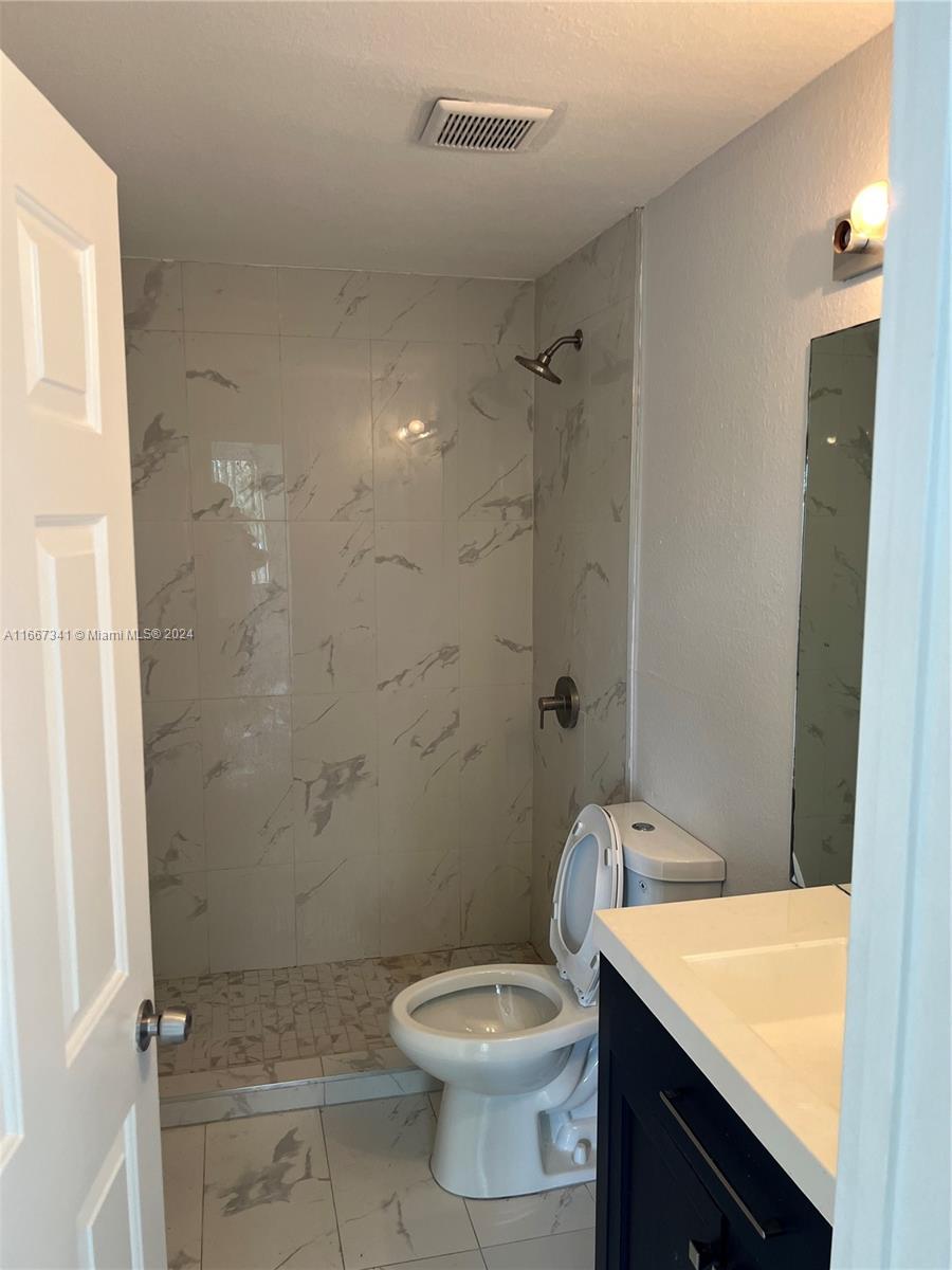 SHOMA TOWNHOMES AT KEYSCO - Residential Lease