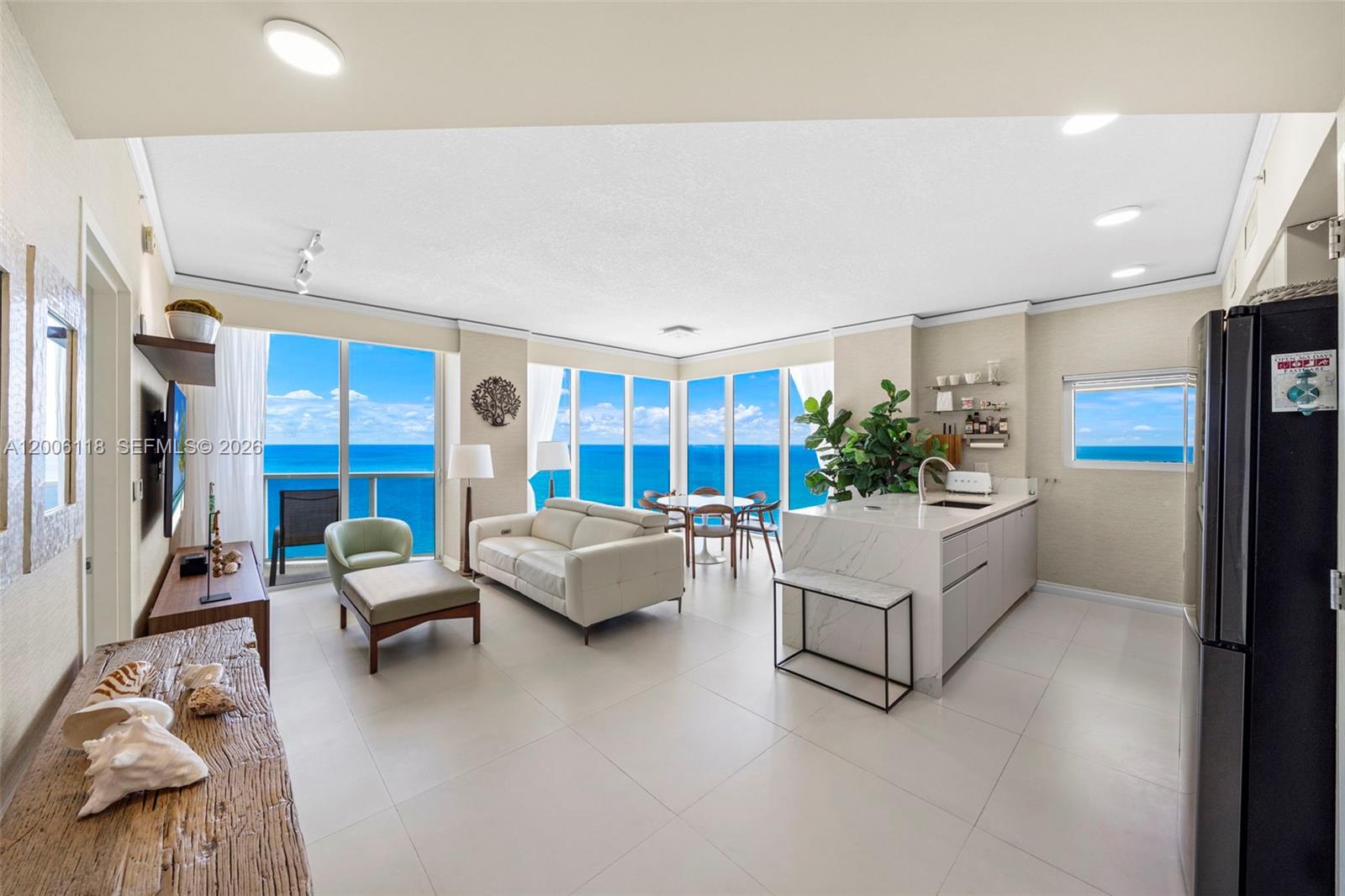 TRUMP INTERNATIONAL SONES - Residential