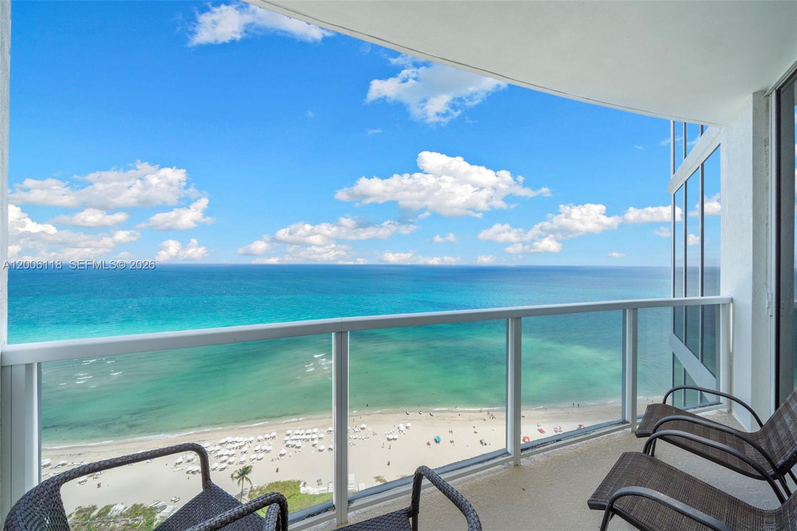 TRUMP INTERNATIONAL SONES - Residential