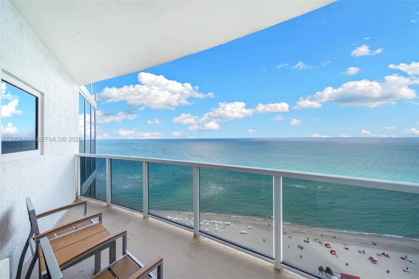 TRUMP INTERNATIONAL SONES - Residential