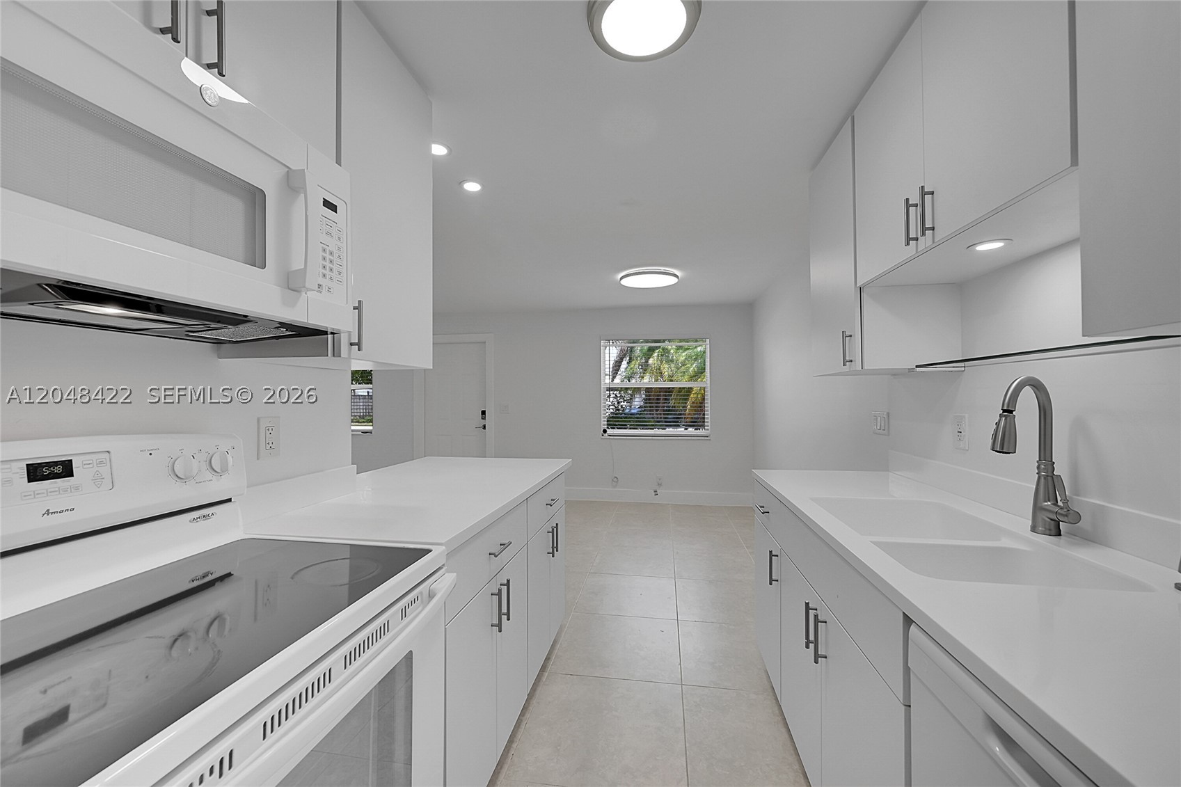 ISLAND VIEW - Residential Lease