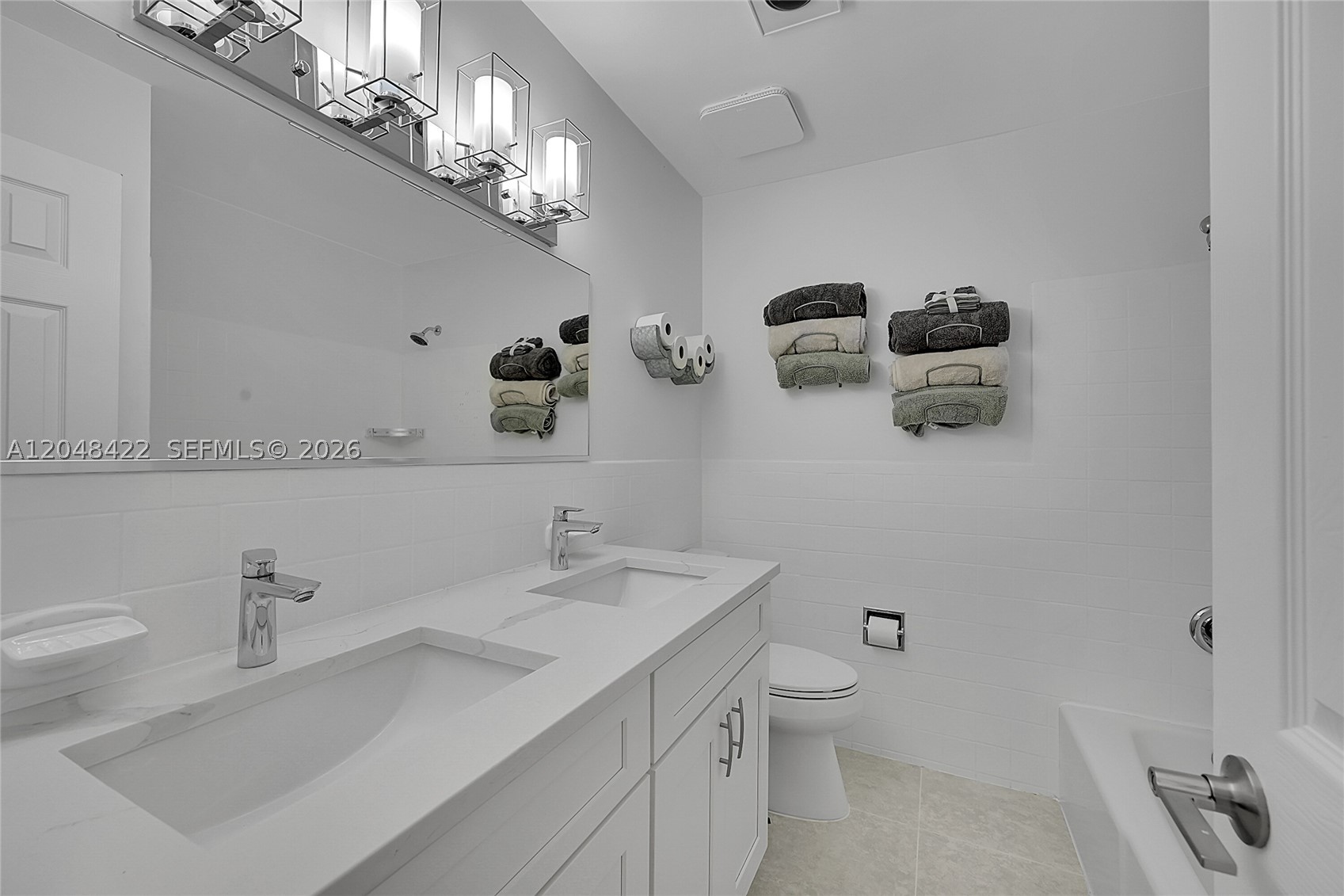 ISLAND VIEW - Residential Lease
