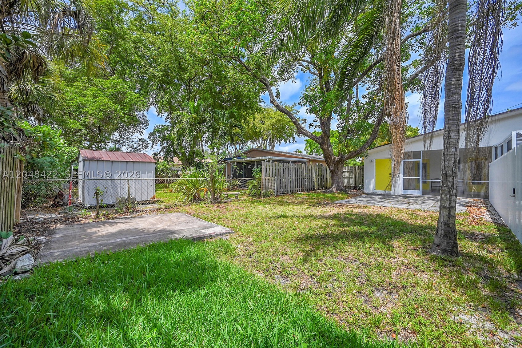 ISLAND VIEW - Residential Lease