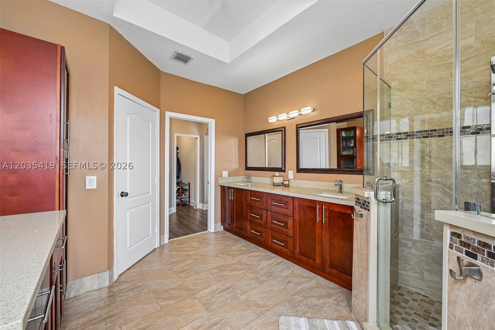 CENTURY GARDENS - Residential