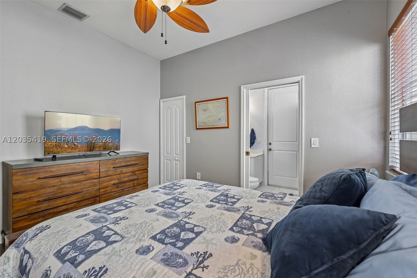 CENTURY GARDENS - Residential