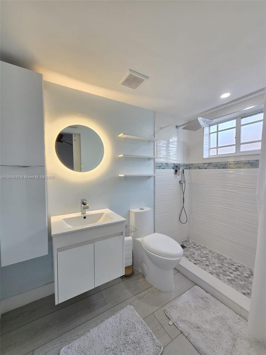 BELLEVIEW VILLAS CONDO NO - Residential Lease