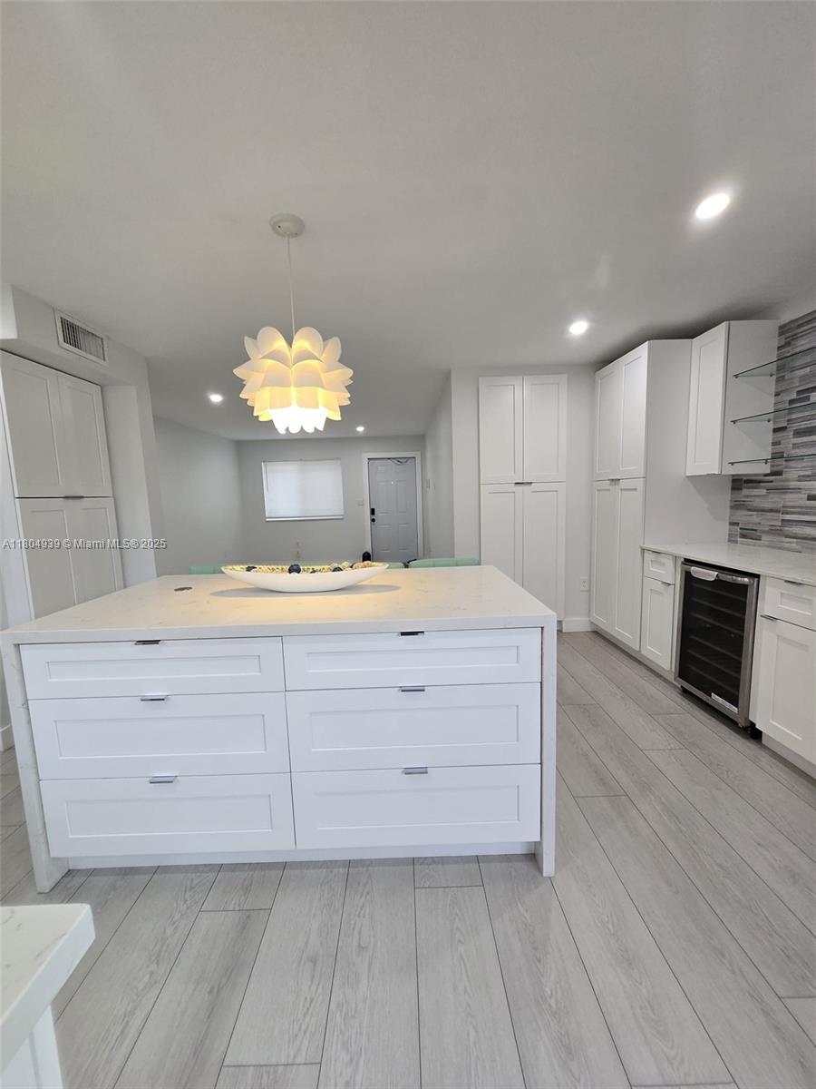 BELLEVIEW VILLAS CONDO NO - Residential Lease