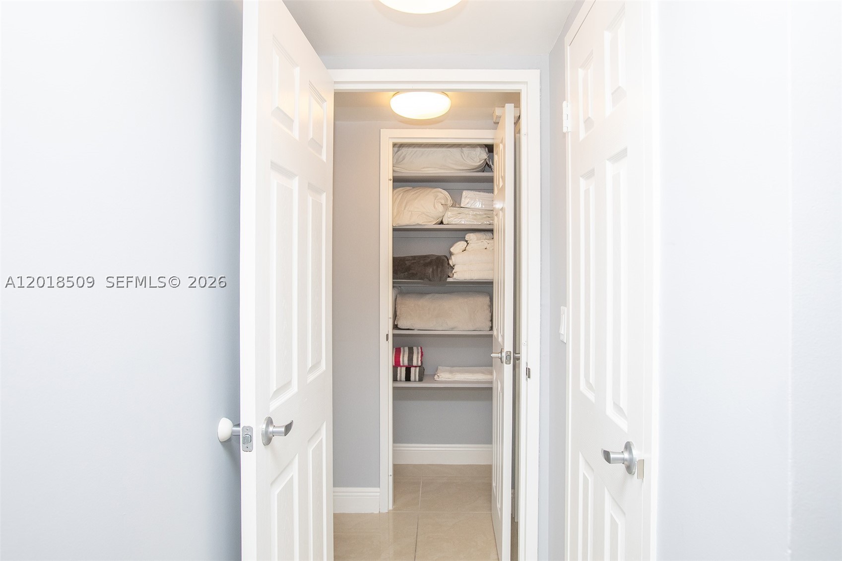 YACHT CLUB CONDO (THE) - Residential