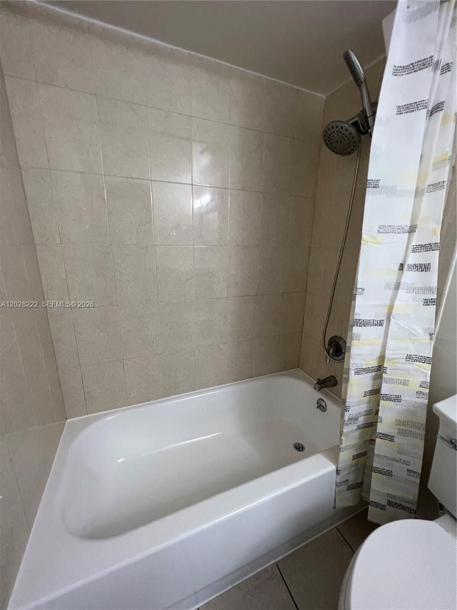 VILLAGE AT THE FALLS COND - Residential Lease