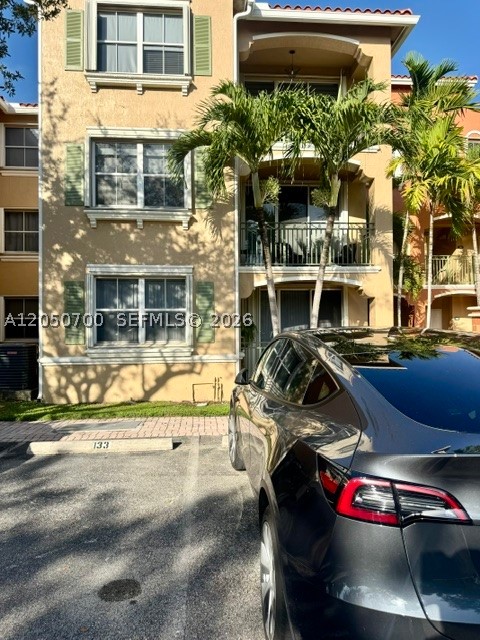 THE COURTS AT DORAL ISLES - Residential Lease