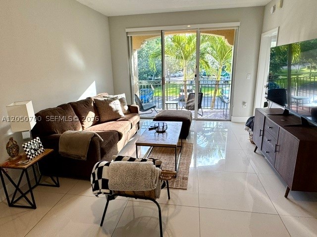 THE COURTS AT DORAL ISLES - Residential Lease