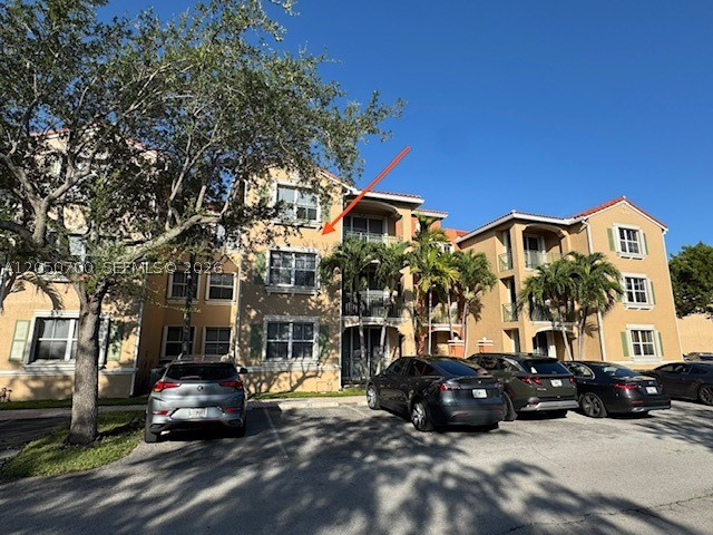 THE COURTS AT DORAL ISLES - Residential Lease