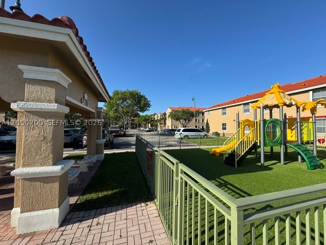 THE COURTS AT DORAL ISLES - Residential Lease