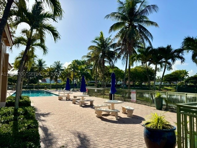 THE COURTS AT DORAL ISLES - Residential Lease