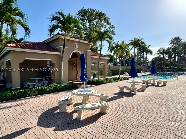 THE COURTS AT DORAL ISLES - Residential Lease