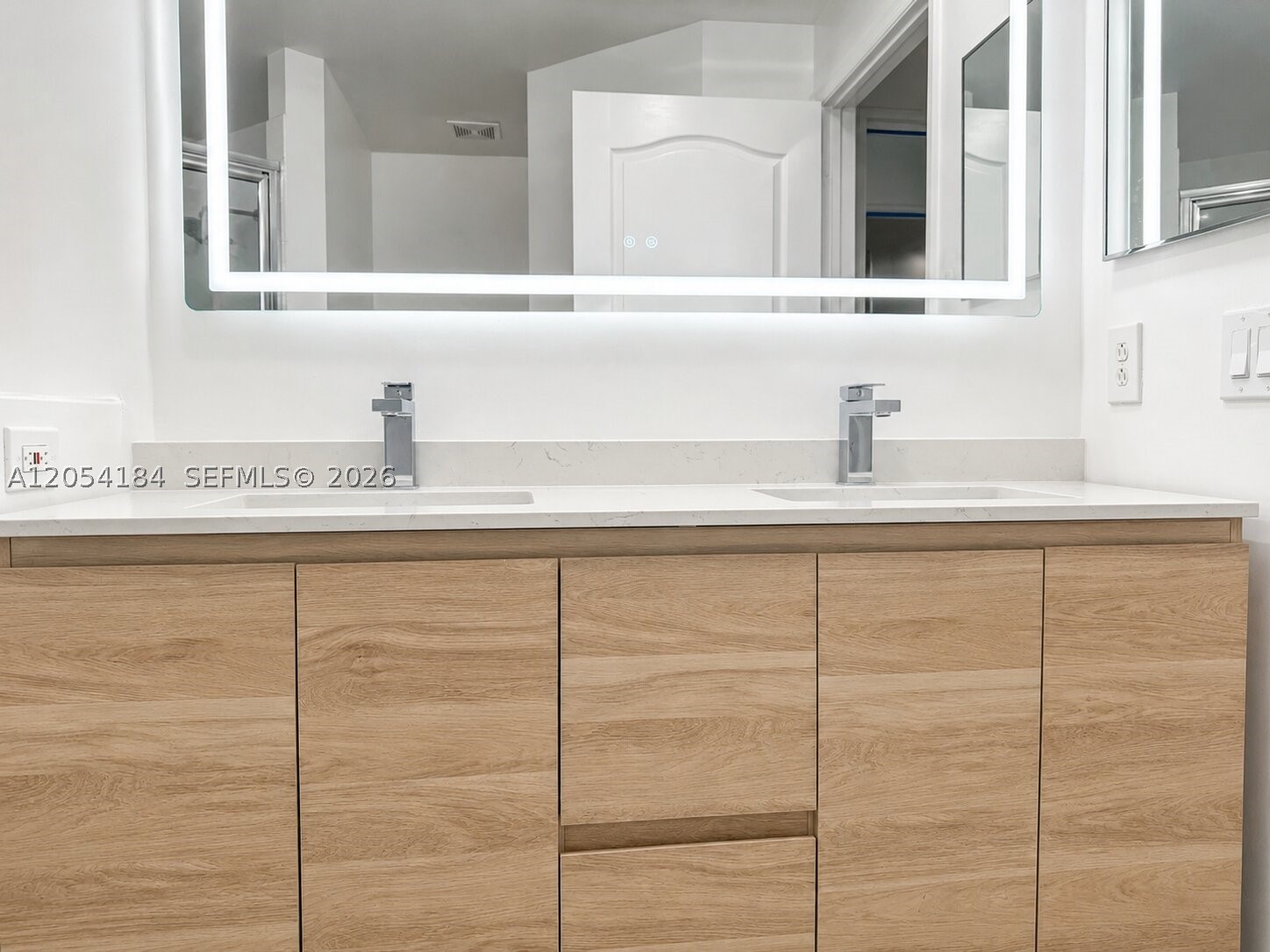 DORAL LANDINGS TOWNHOMES - Residential