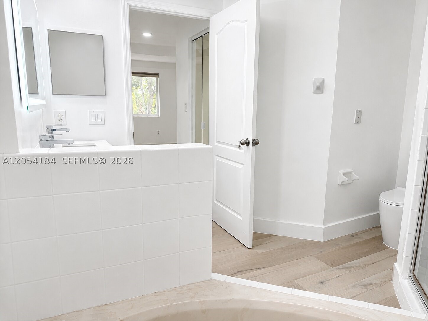 DORAL LANDINGS TOWNHOMES - Residential