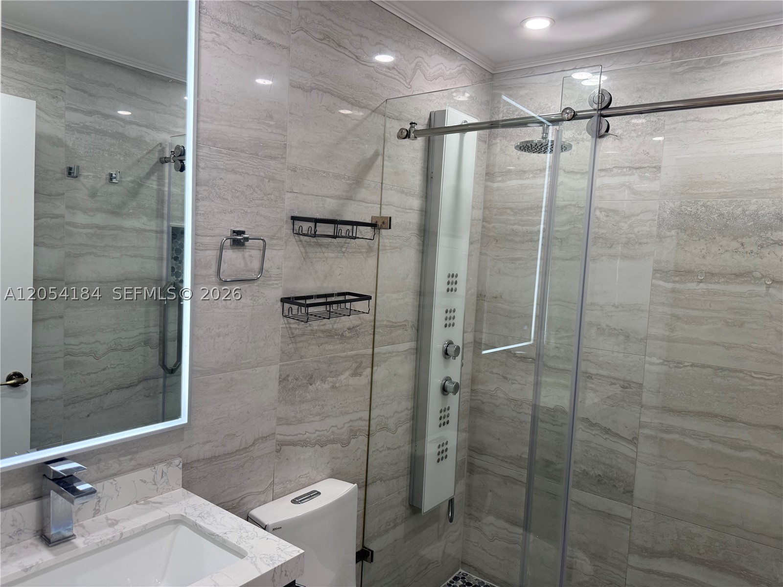 DORAL LANDINGS TOWNHOMES - Residential