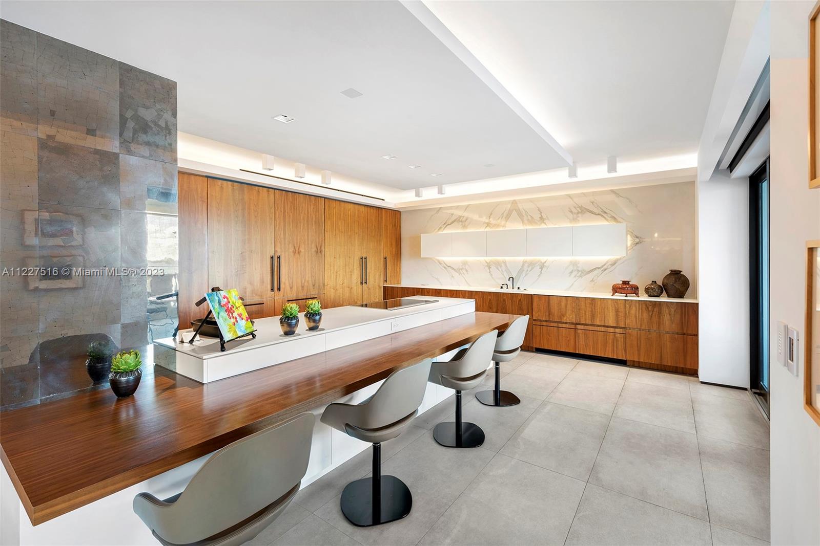 BAYVIEW FISHER ISL NO TWO - Residential
