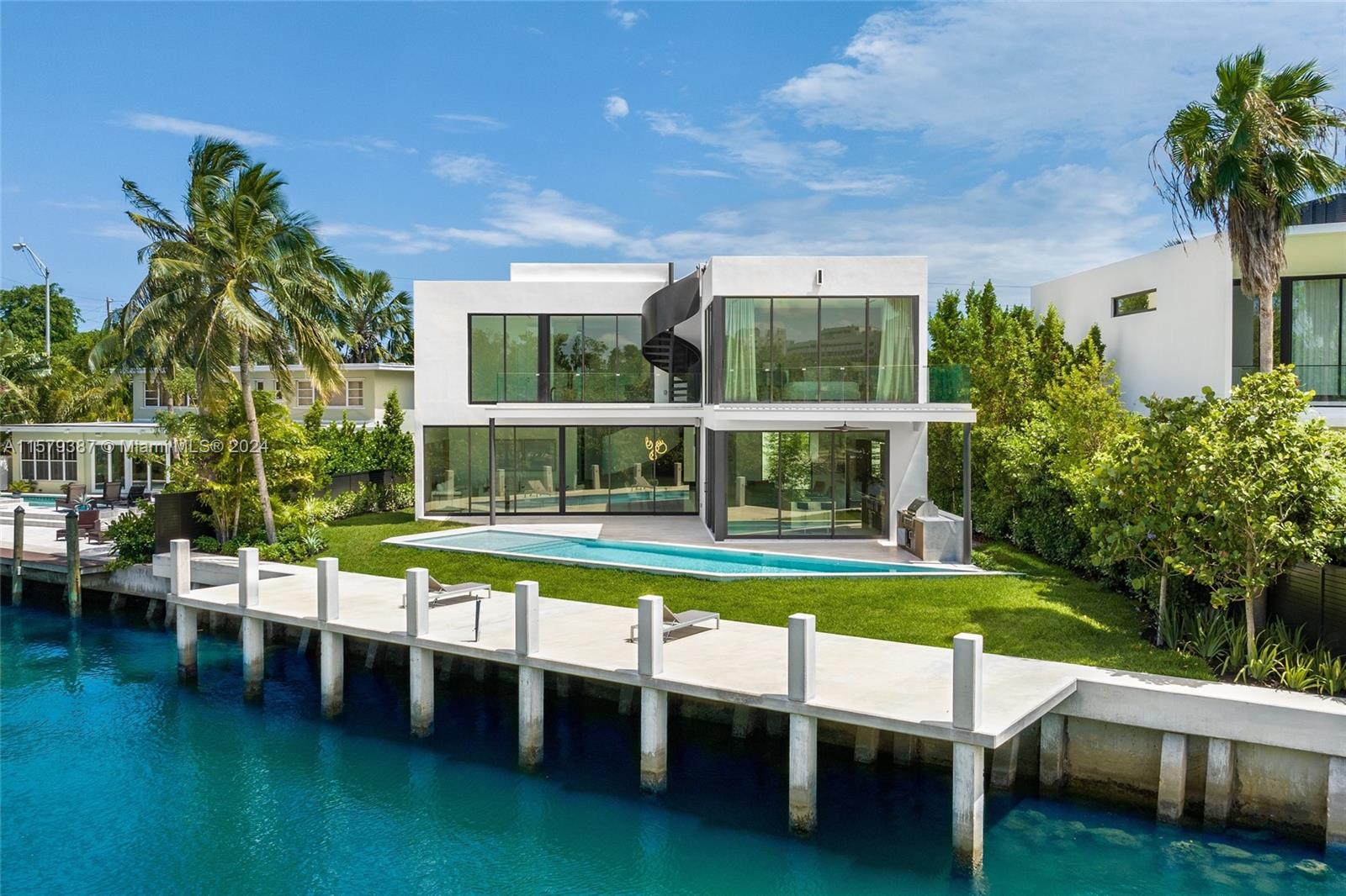 AMD PLAT OF SUNSET LAKE S - Residential