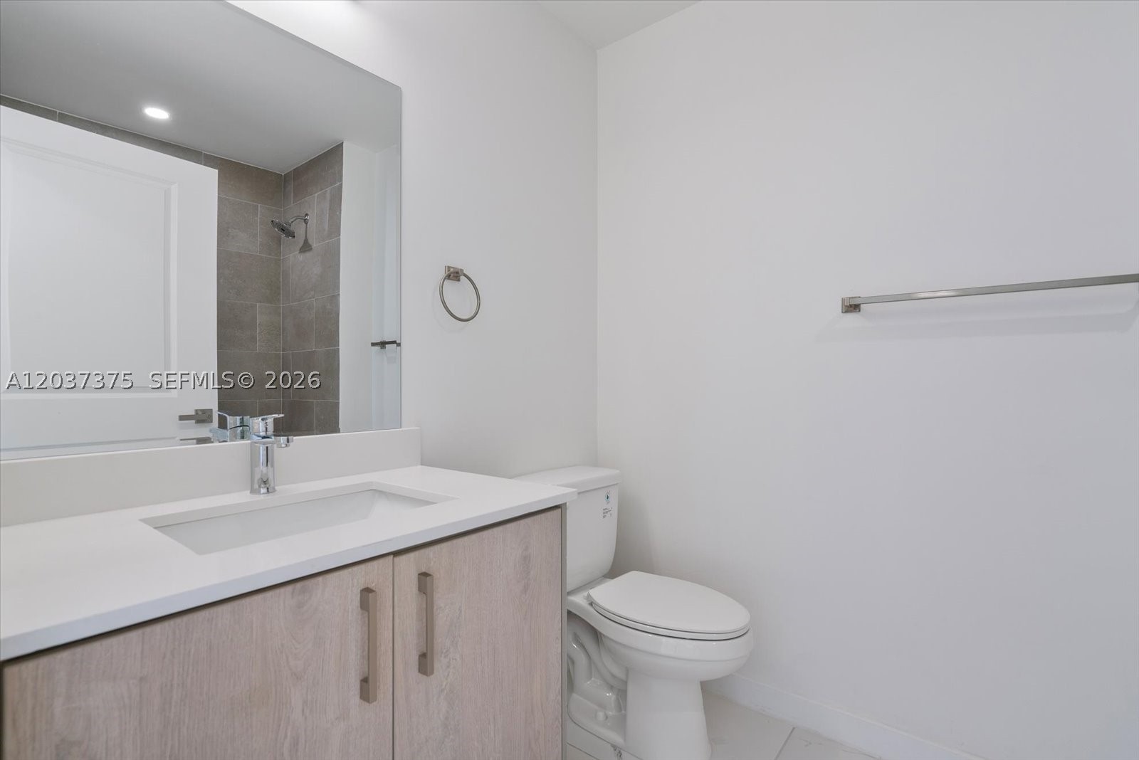 CITY OF MIAMI SOUTH - Residential Lease