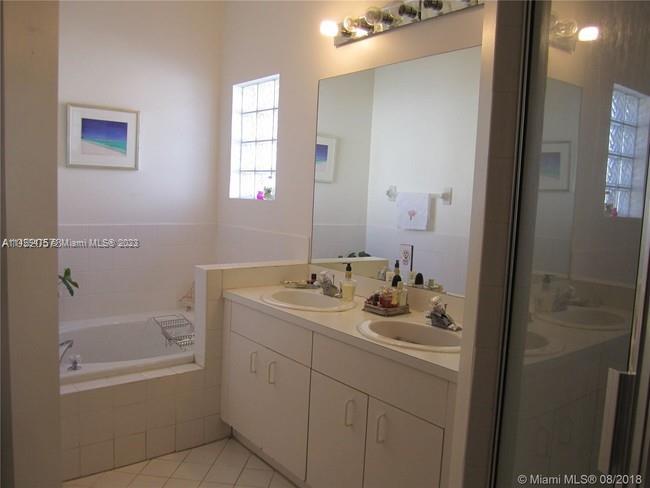 COSTA VERDE SEC 2 - Residential Lease