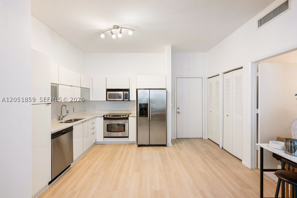 THE LOFT DOWNTOWN CONDO - Residential