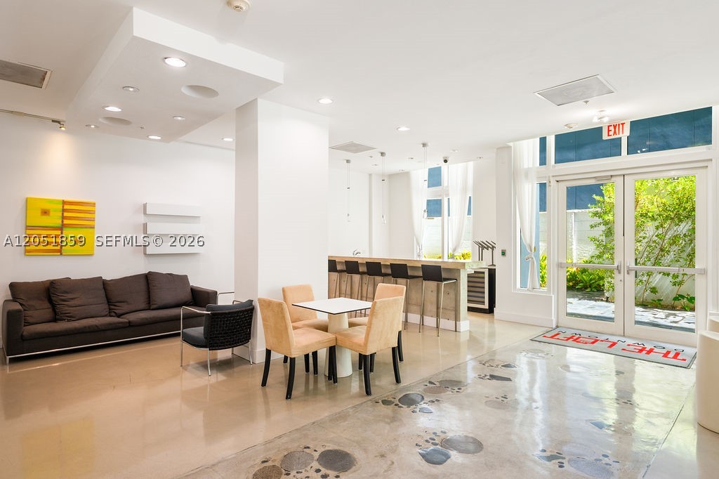 THE LOFT DOWNTOWN CONDO - Residential