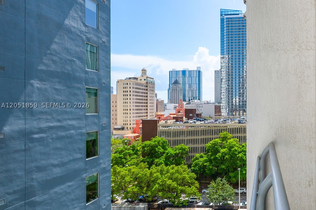 THE LOFT DOWNTOWN CONDO - Residential