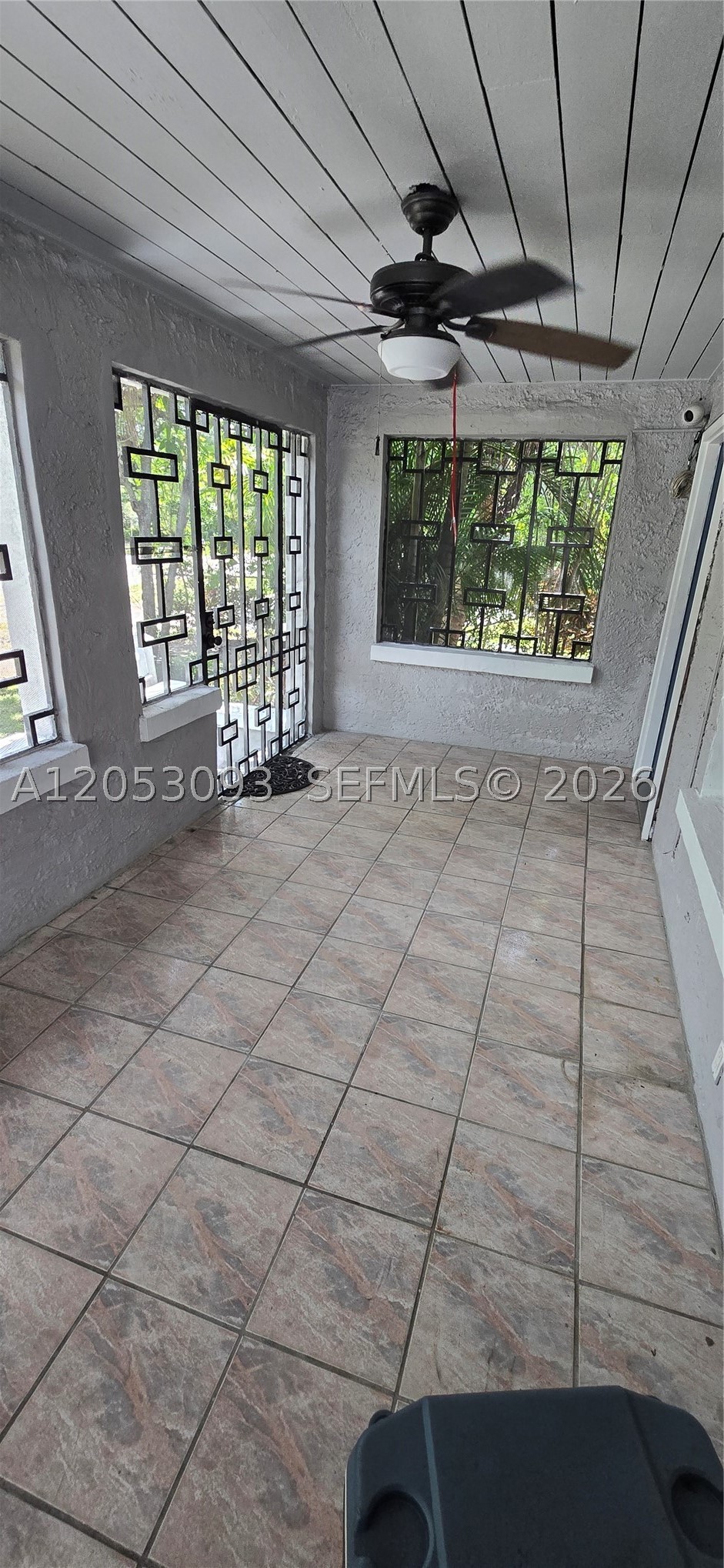 GRIFFING BISCAYNE PK ESTA - Residential Lease