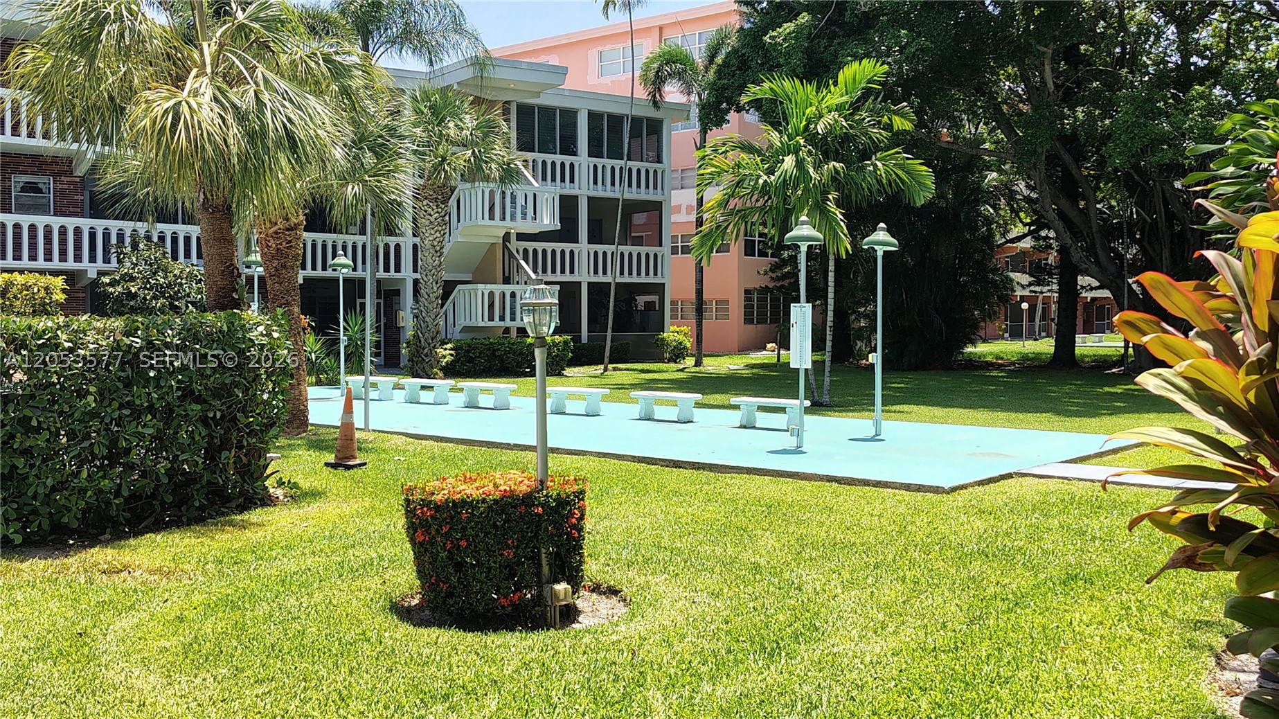 ELDORADO PLAZA EAST CONDO - Residential