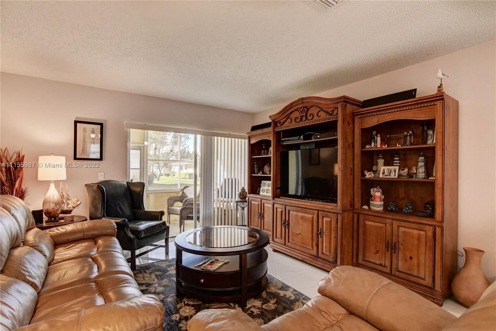 CRESTHAVEN VILLAS CONDO 3 - Residential