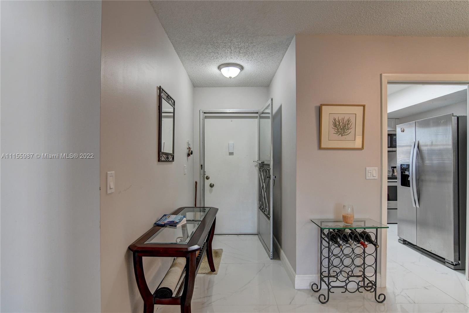 CRESTHAVEN VILLAS CONDO 3 - Residential