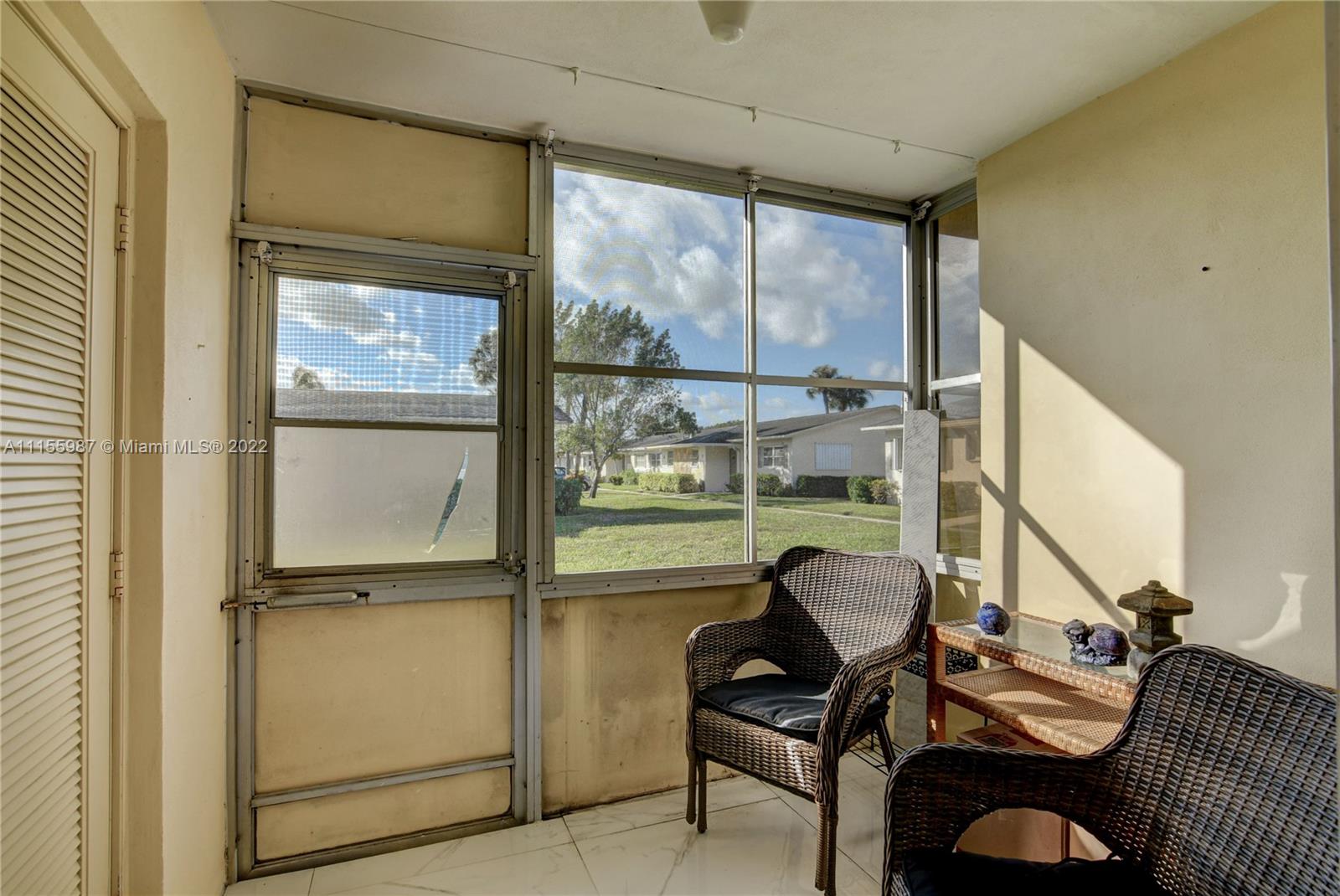 CRESTHAVEN VILLAS CONDO 3 - Residential