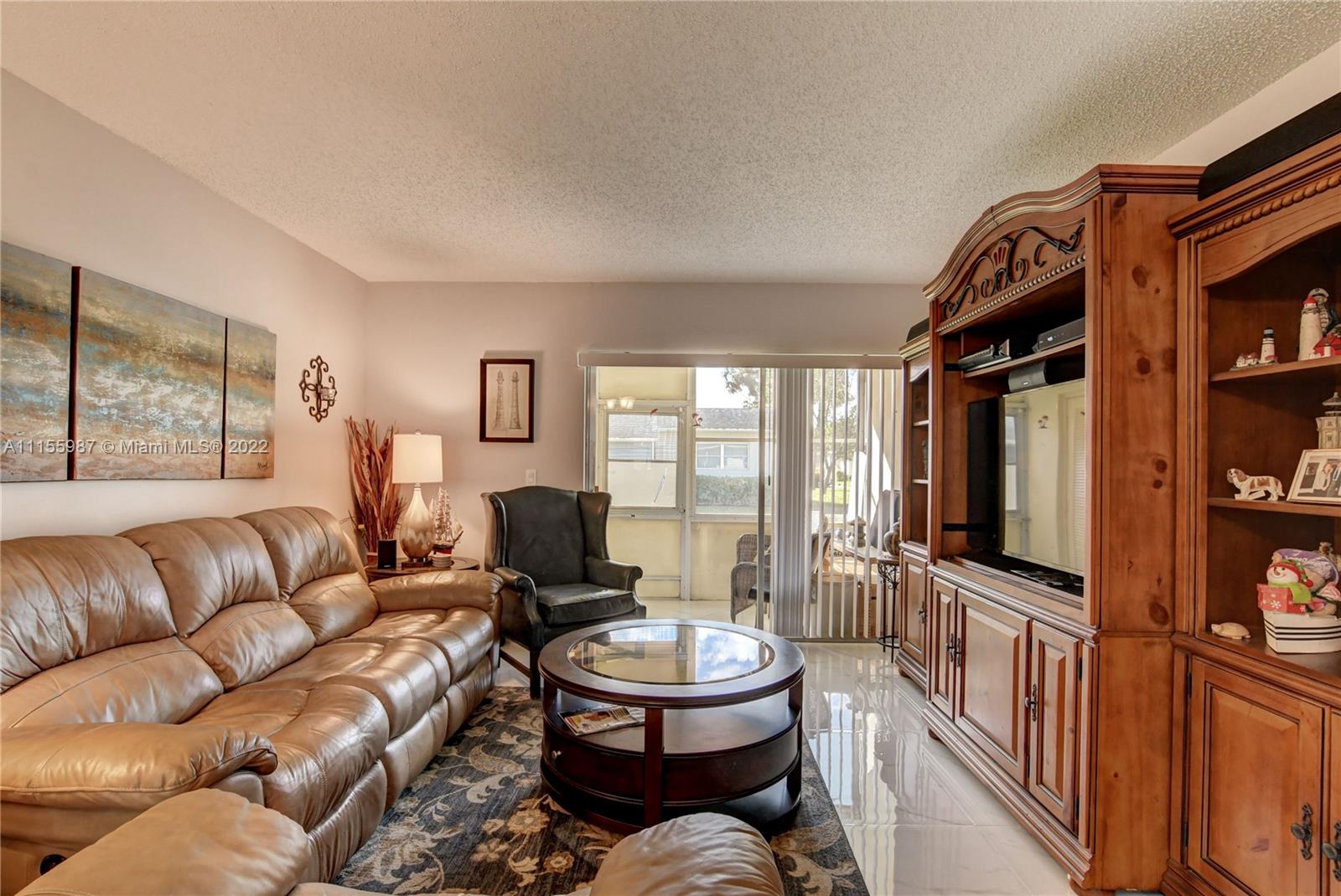 CRESTHAVEN VILLAS CONDO 3 - Residential