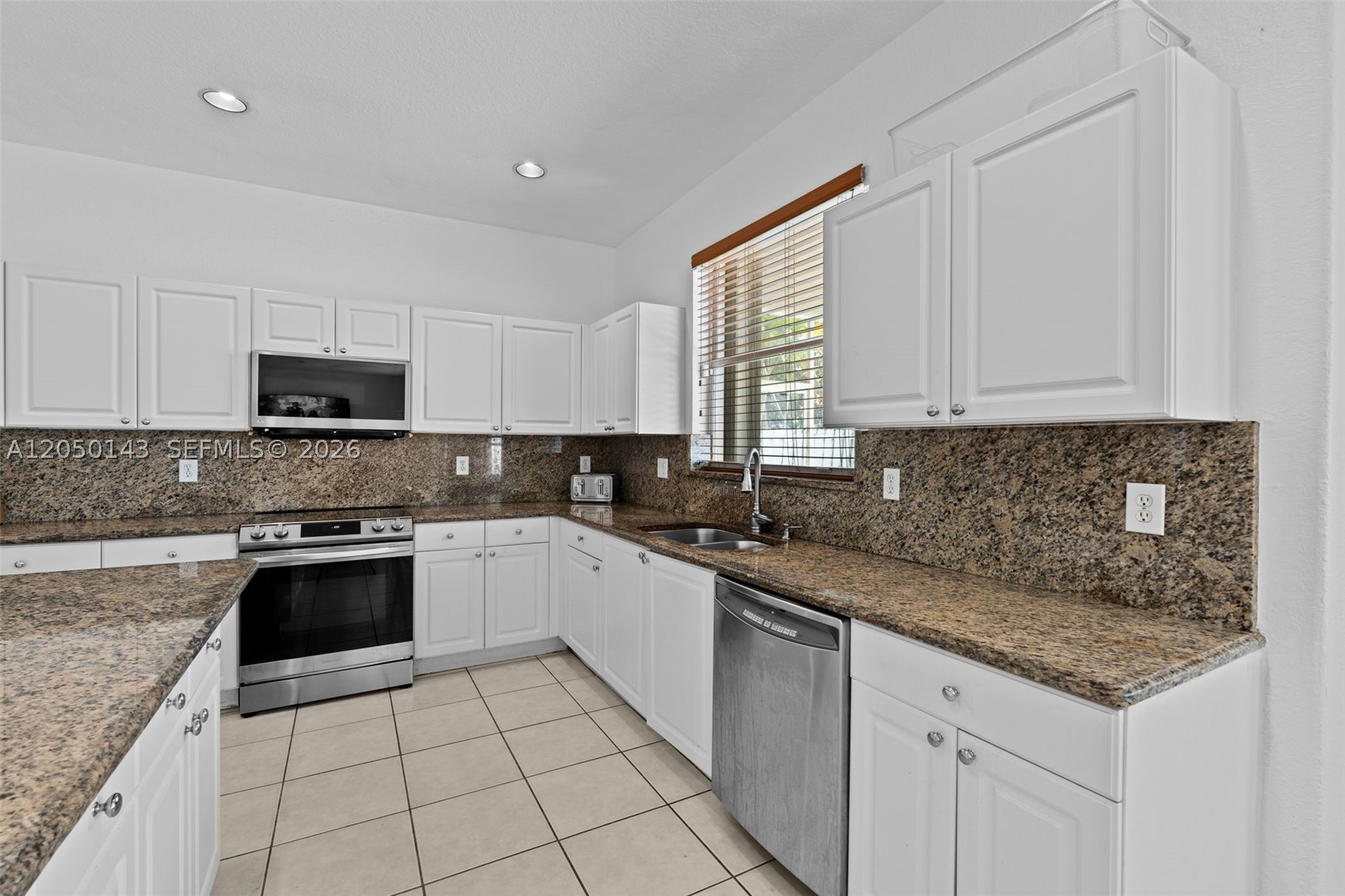 SILVER LAKES PHASE III RE - Residential