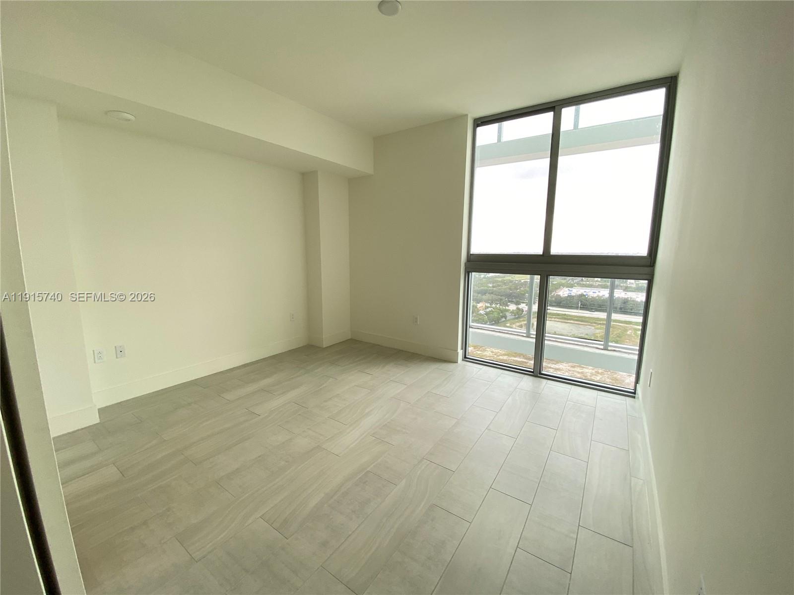 METROPICA NORTH TOWER ONE - Residential