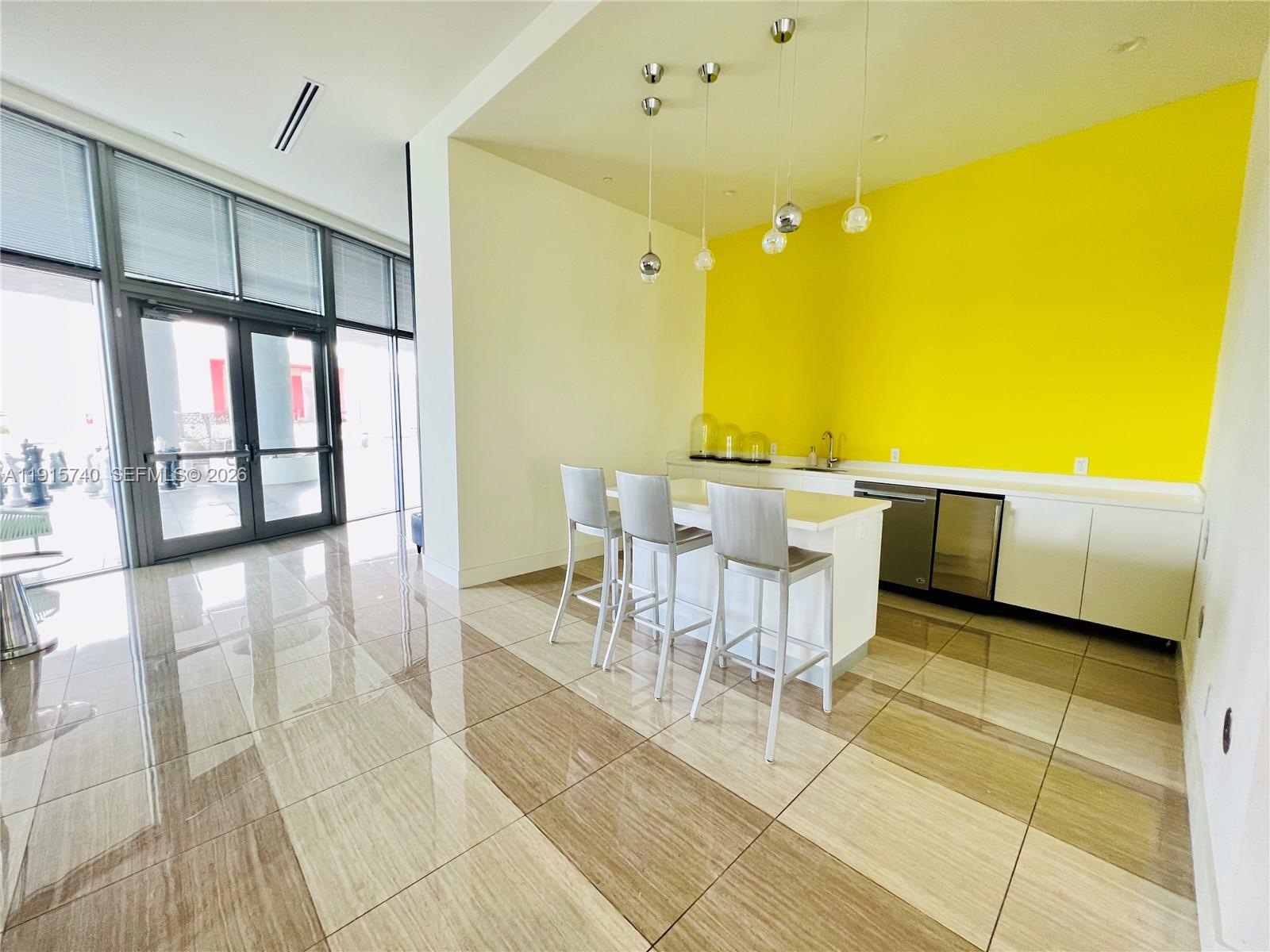METROPICA NORTH TOWER ONE - Residential