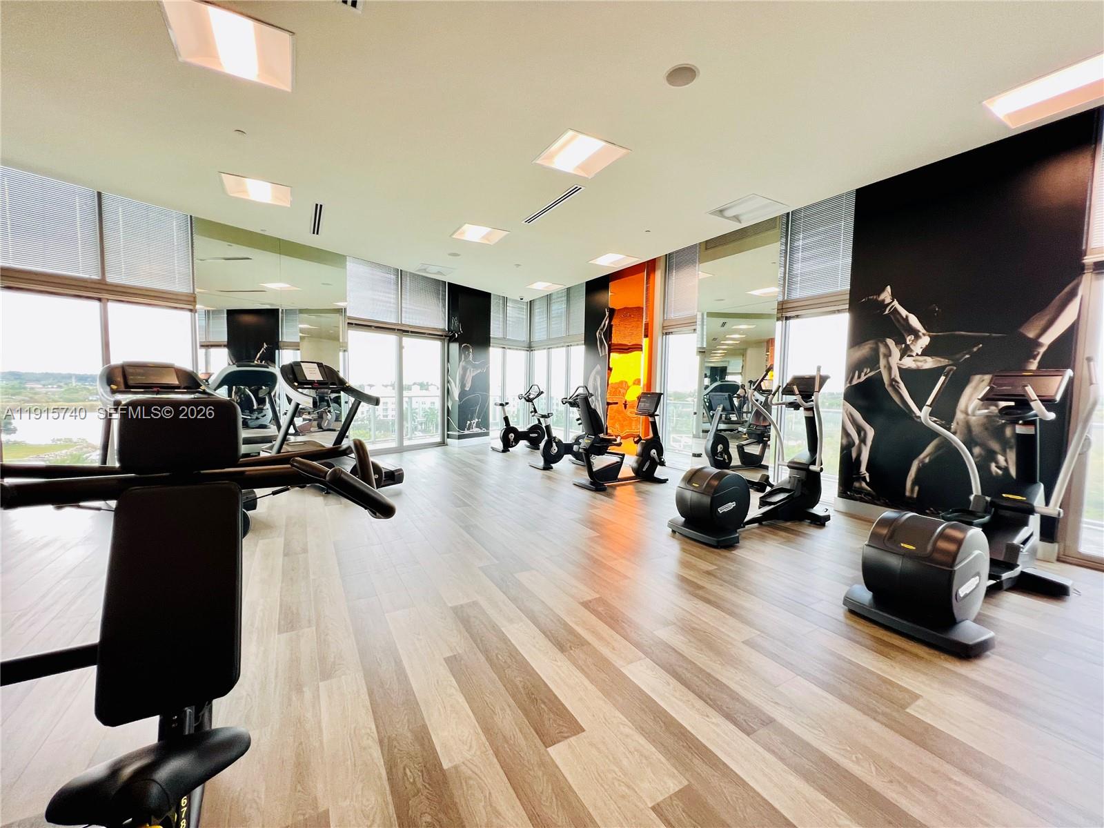 METROPICA NORTH TOWER ONE - Residential