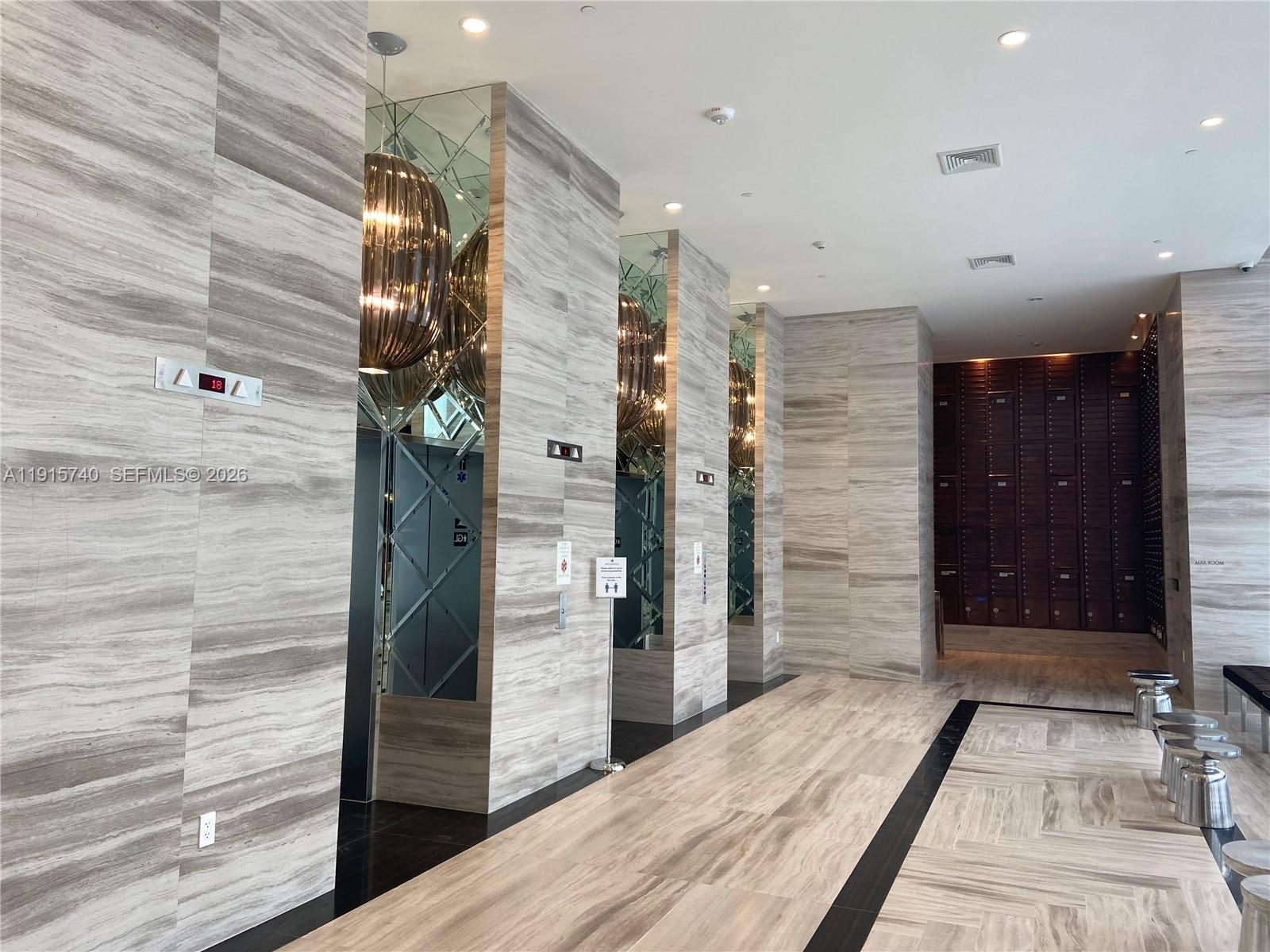 METROPICA NORTH TOWER ONE - Residential