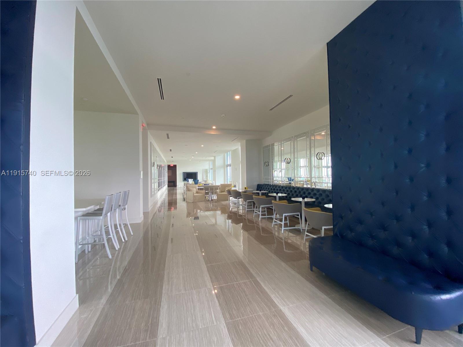 METROPICA NORTH TOWER ONE - Residential