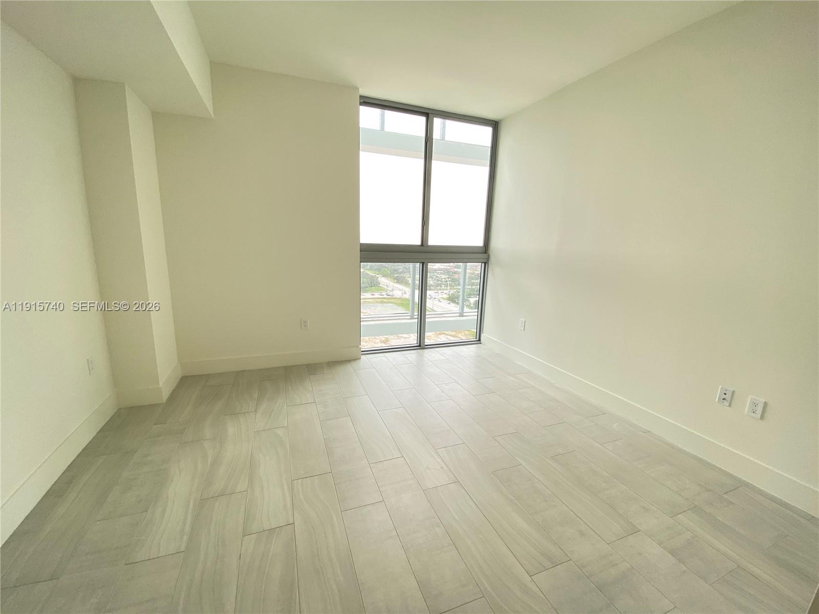 METROPICA NORTH TOWER ONE - Residential