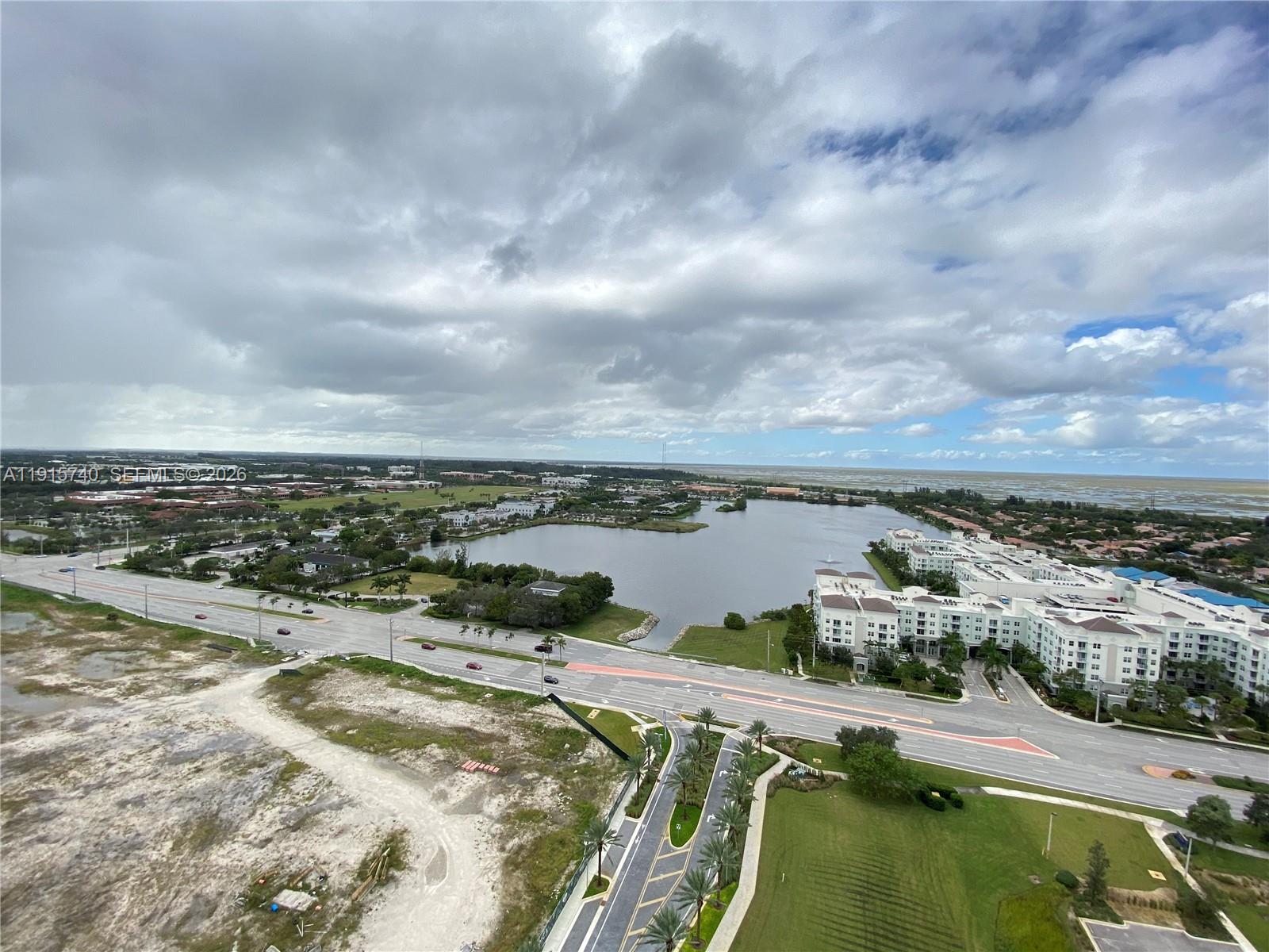 METROPICA NORTH TOWER ONE - Residential