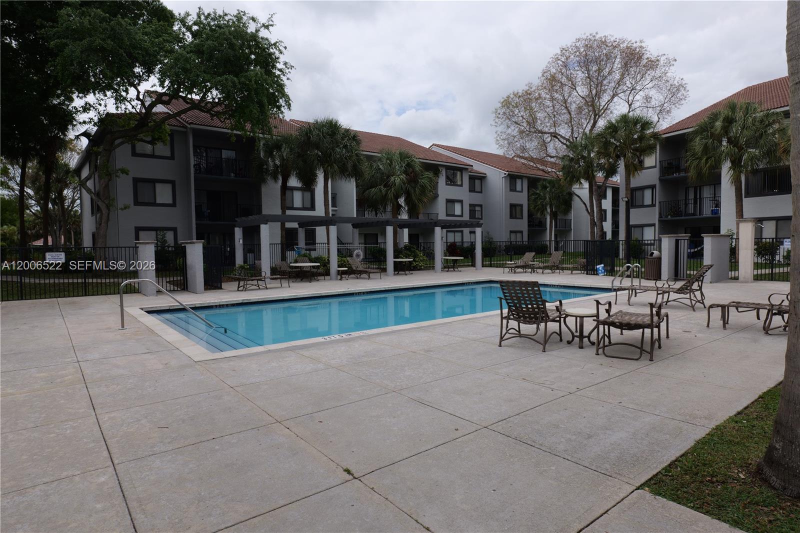 VISCONTI CONDO - Residential