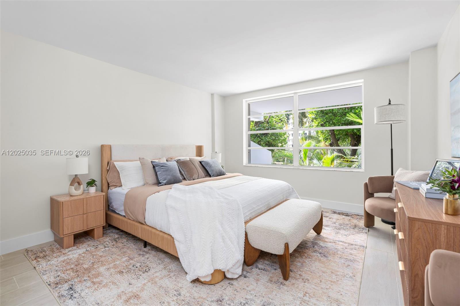 COMMODORE CLUB WEST CONDO - Residential